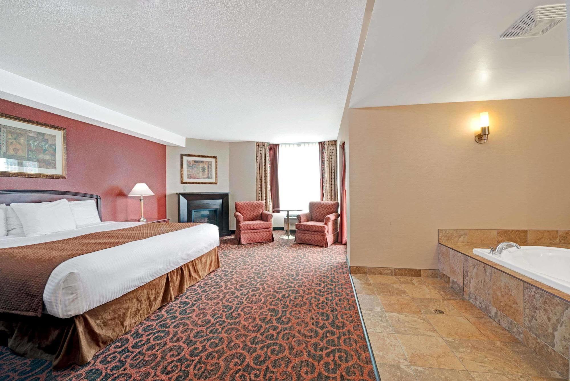 Ramada By Wyndham Falls/fallsview